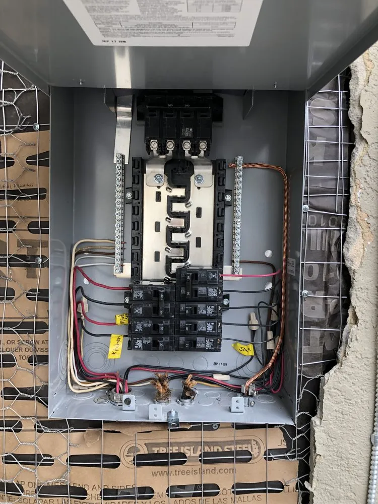 Slide of Angeleno Electric