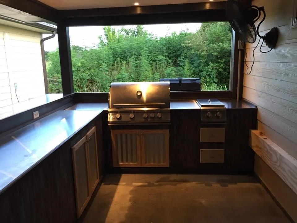 Licensed electrical repair service in ,  - Angelette Handyman Services