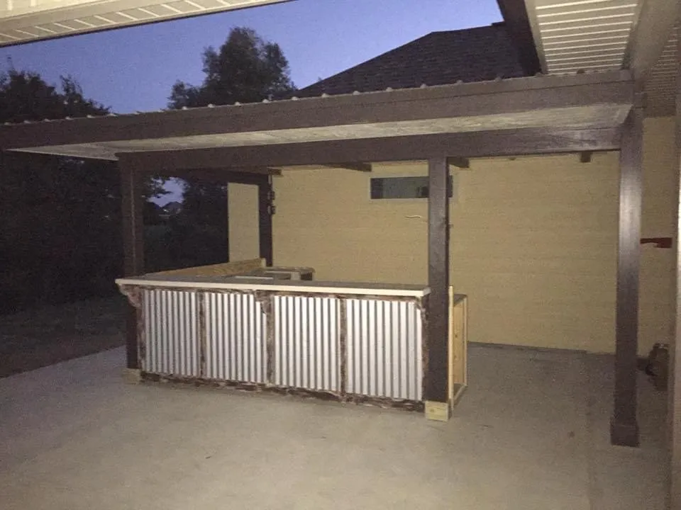 Reliable electrician providing electrical repair in , 