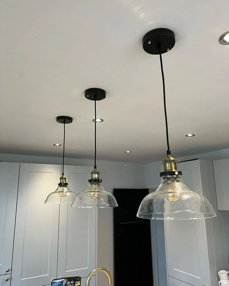 Slide of Angle Emergency Electrician