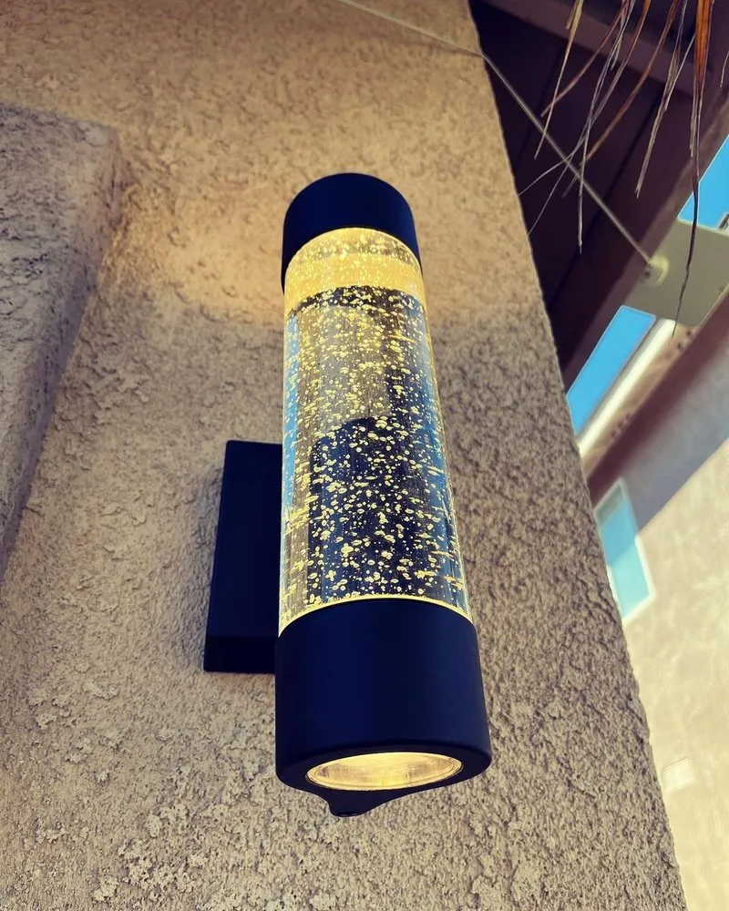 Slide of Angle Emergency Electrician