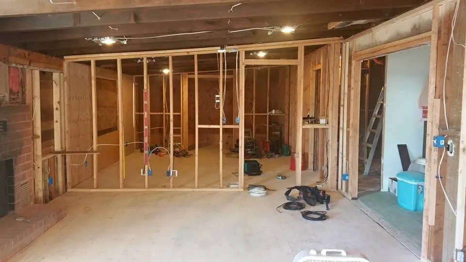 Licensed electrician providing electrical repair in Rockland, ID - Anthem Electric