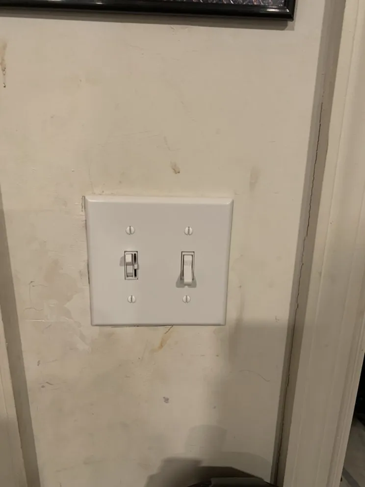 Expert electrical service for homes in emergency electrical service,  by 