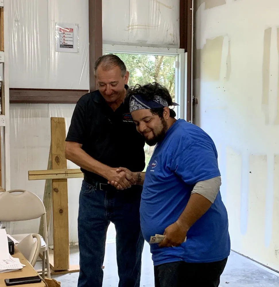 Licensed electrician providing wiring installation in , 