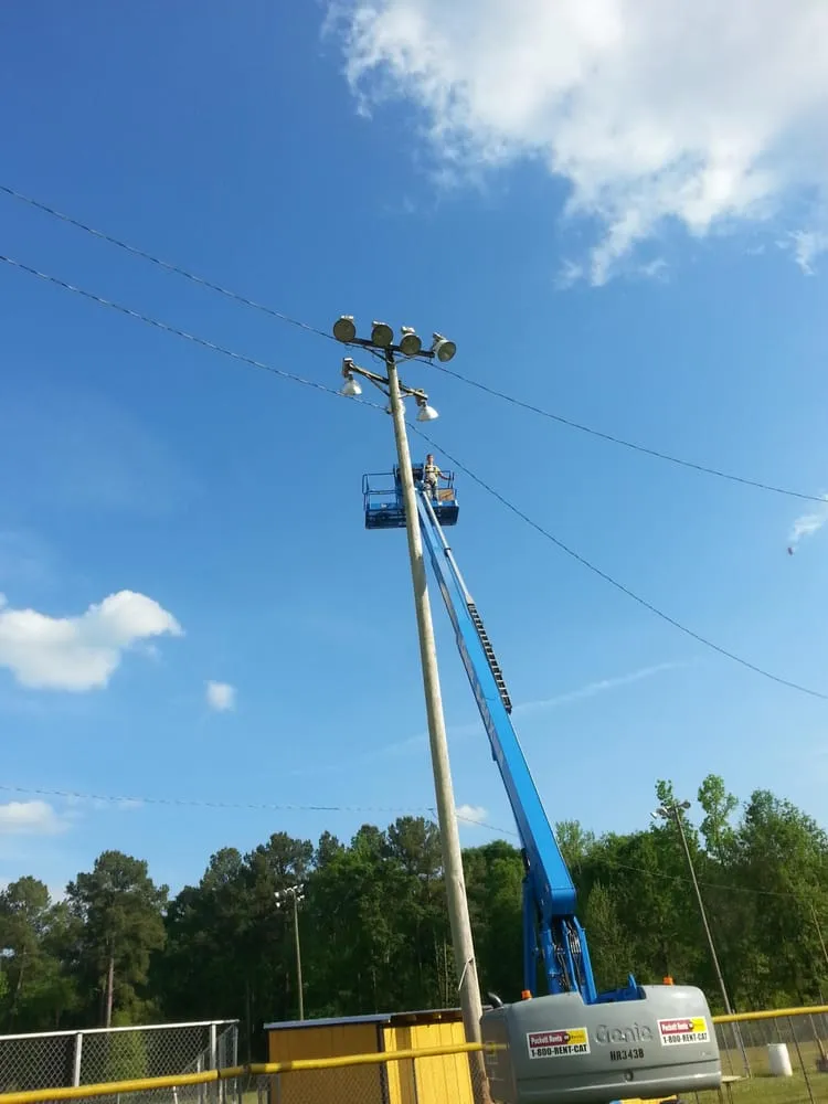 Trusted circuit breaker repair in Mount Olive, MS by Anthony's Electric