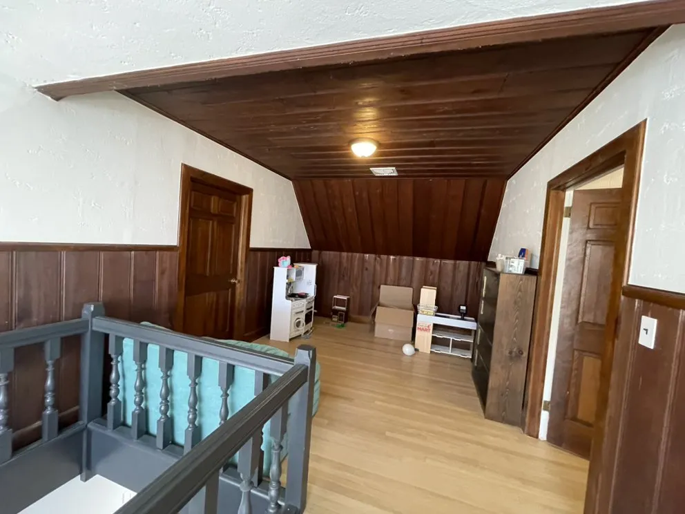 Slide of Antonio Ferrao Electric