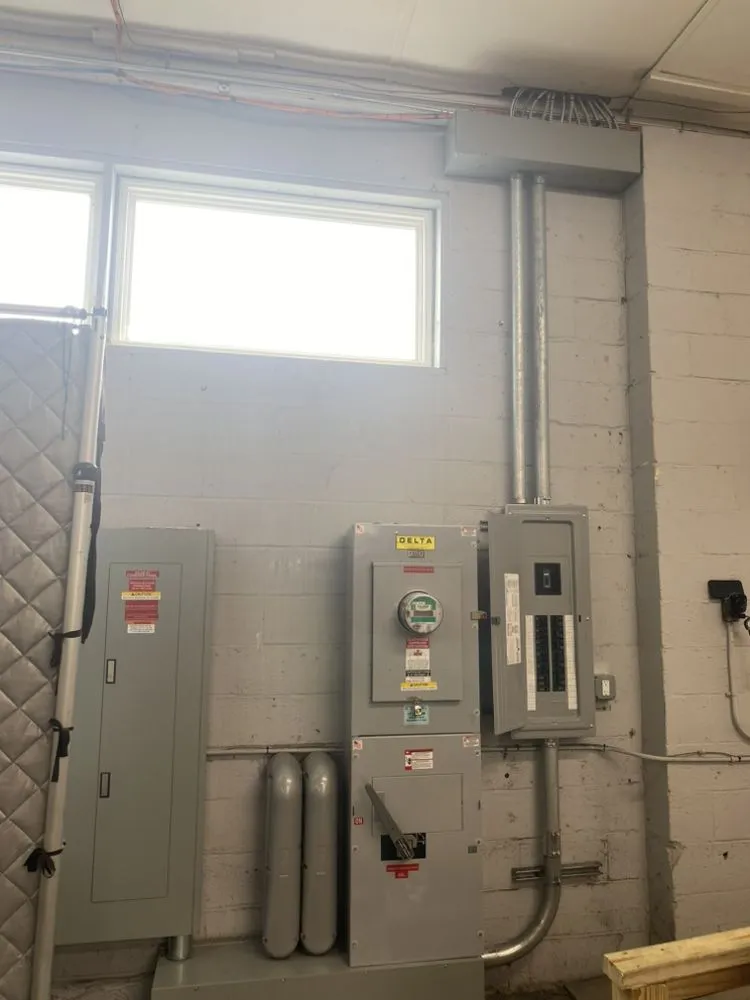 Slide of Antonio Ferrao Electric