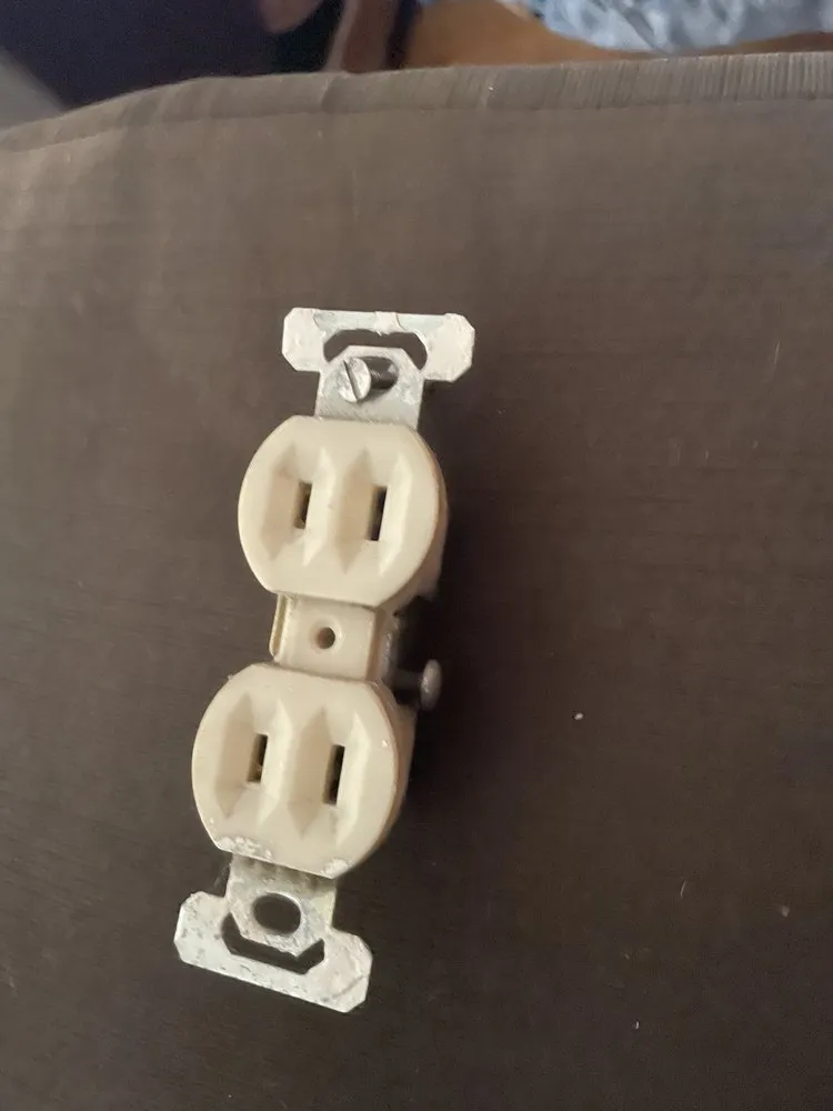 Expert circuit breaker repair in ,  by AP Energy Solutions