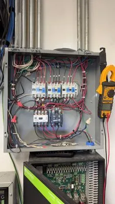 Apache Electric Logo