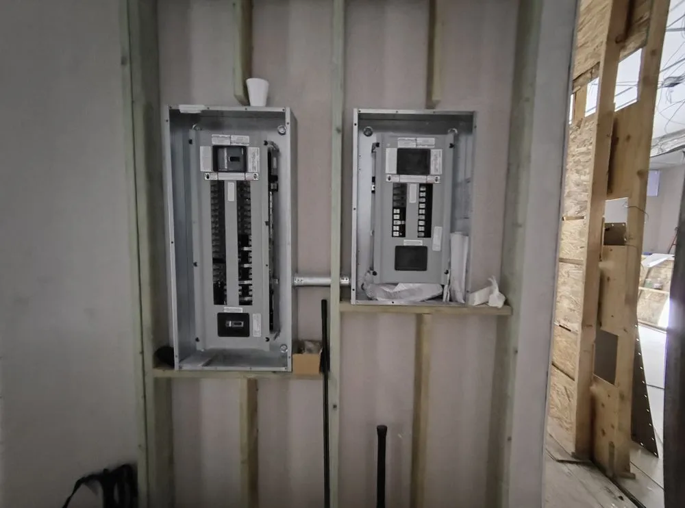 Slide of Apes 3lectric