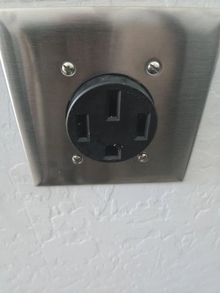 Certified lighting installation in Waddell, AZ by Apes 3lectric