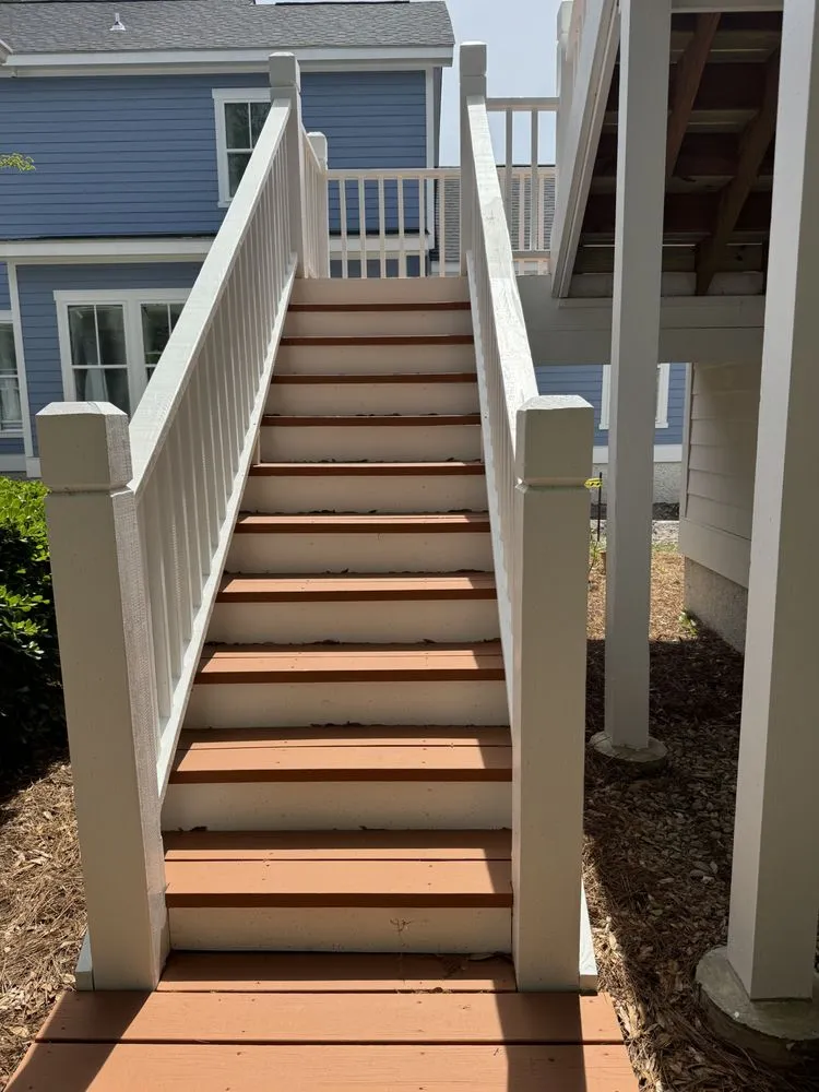 Slide of APMM Handyman Services