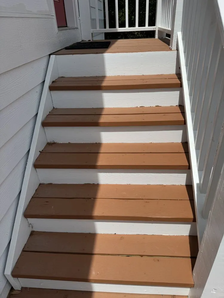 Slide of APMM Handyman Services