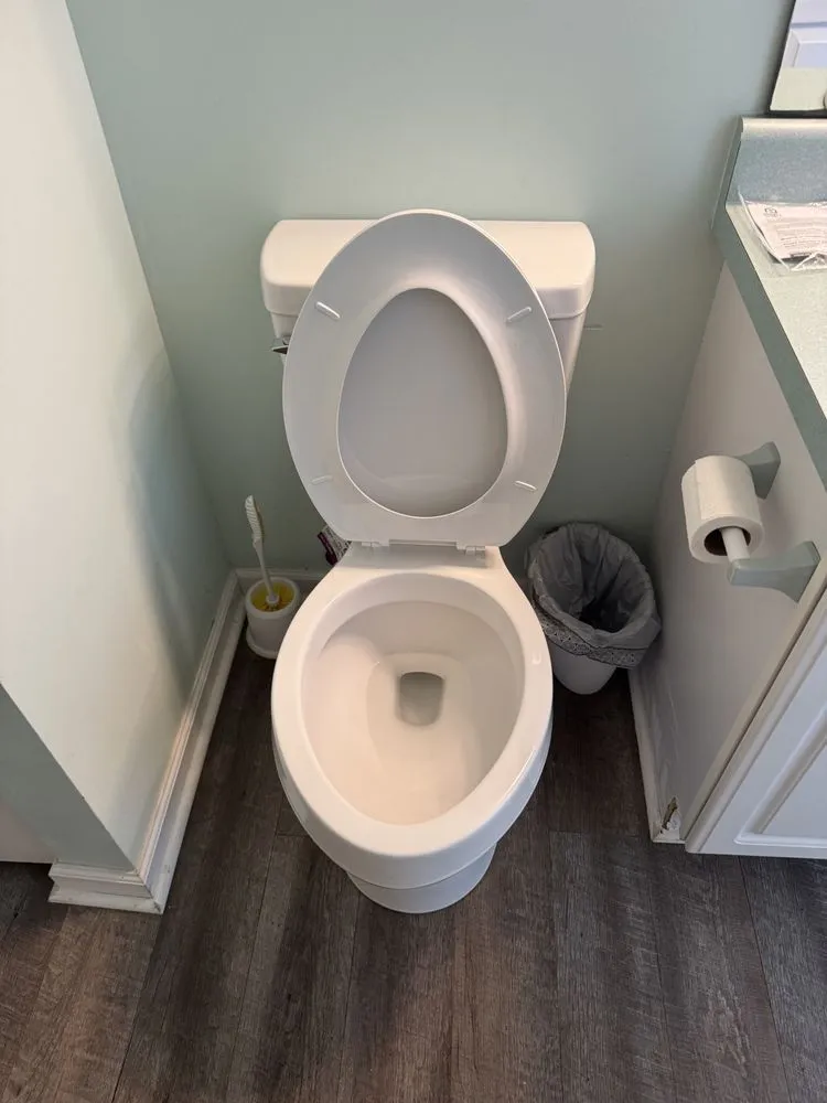 Slide of APMM Handyman Services