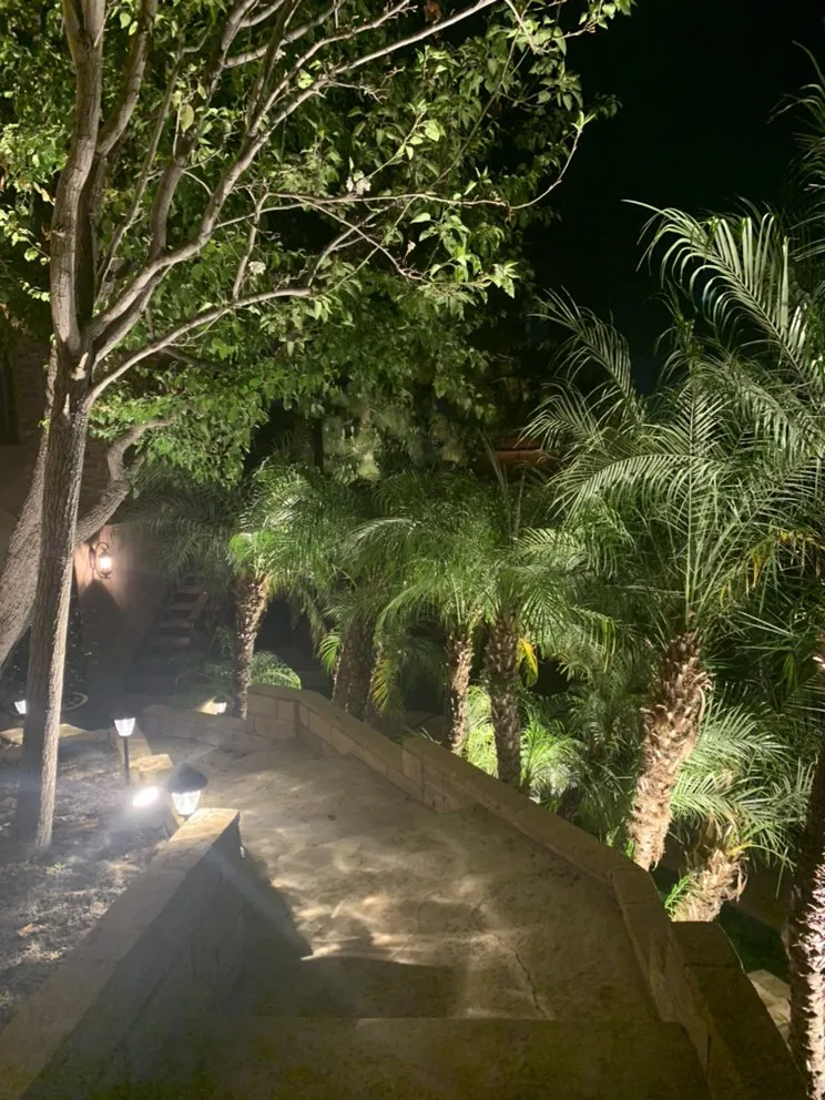 Slide of Apple Plus Electric