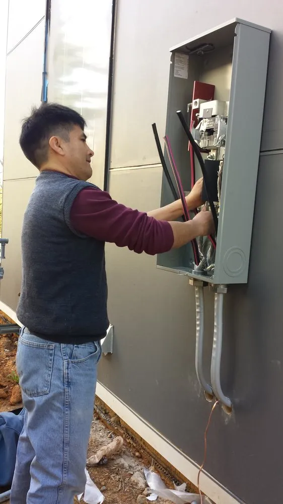 Slide of APU Electric