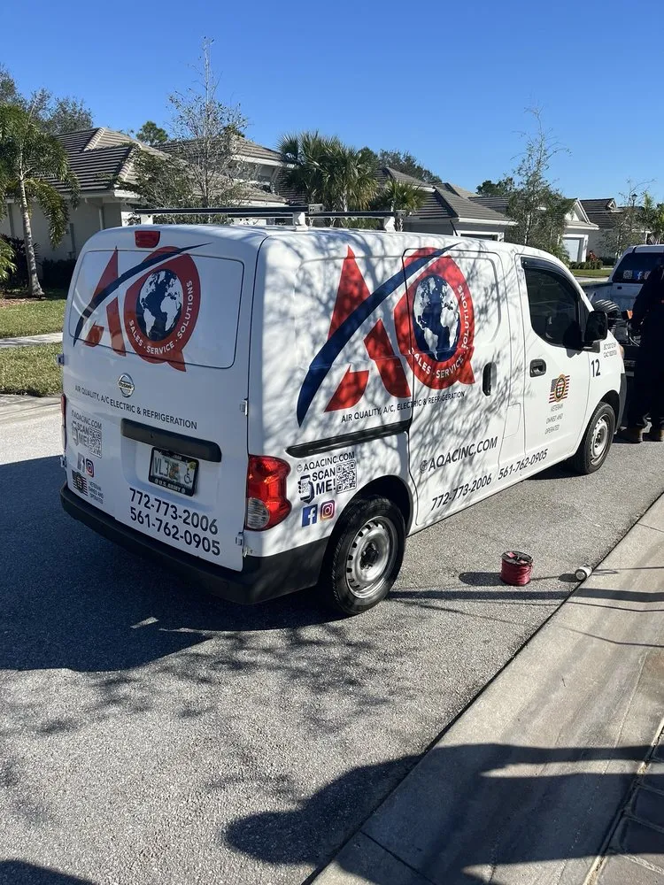 Affordable outlet and switch repair in Port St. Lucie, FL by AQ AC & Electric