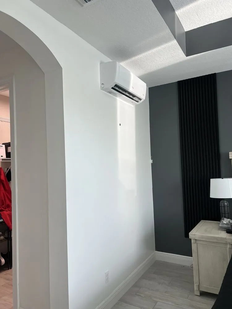 Professional outlet and switch repair in Port St. Lucie, FL by AQ AC & Electric