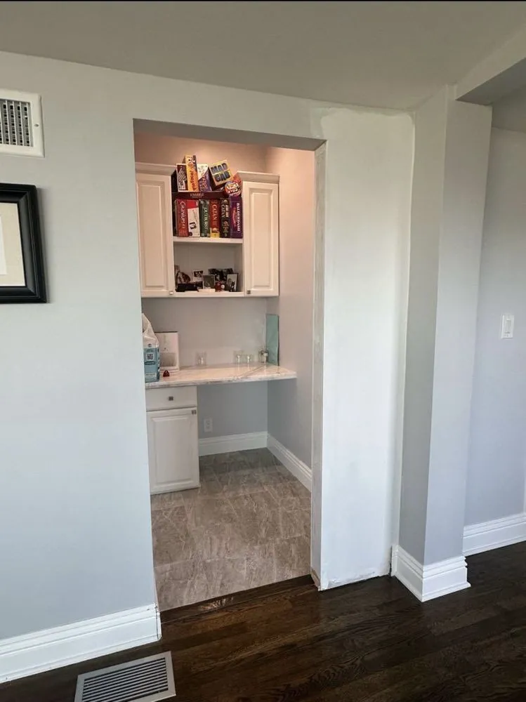Professional outlet and switch repair experts serving Sunland, CA - A.R-Overhaul