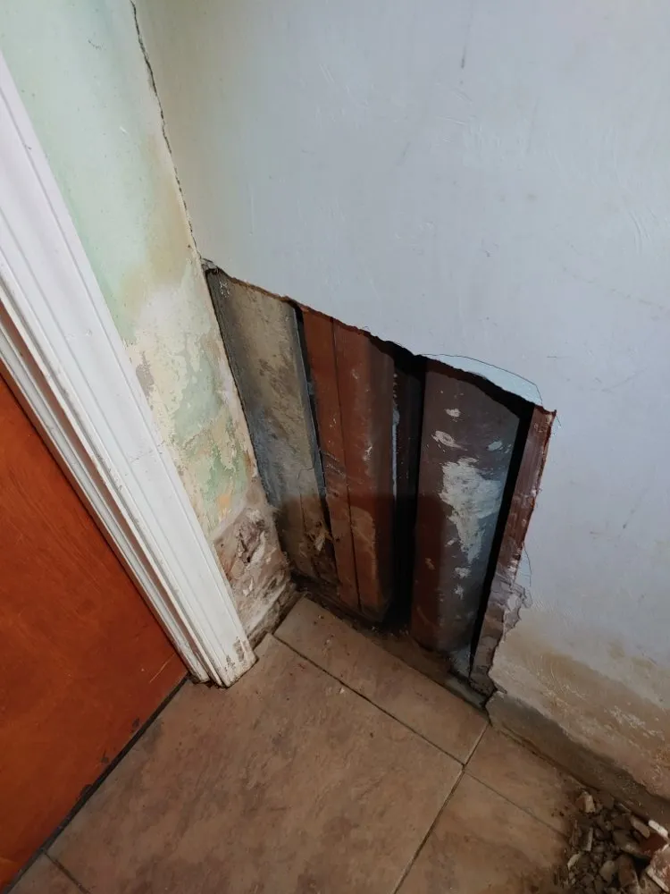 Expert emergency electrical service in ,  by Ara General Contractors