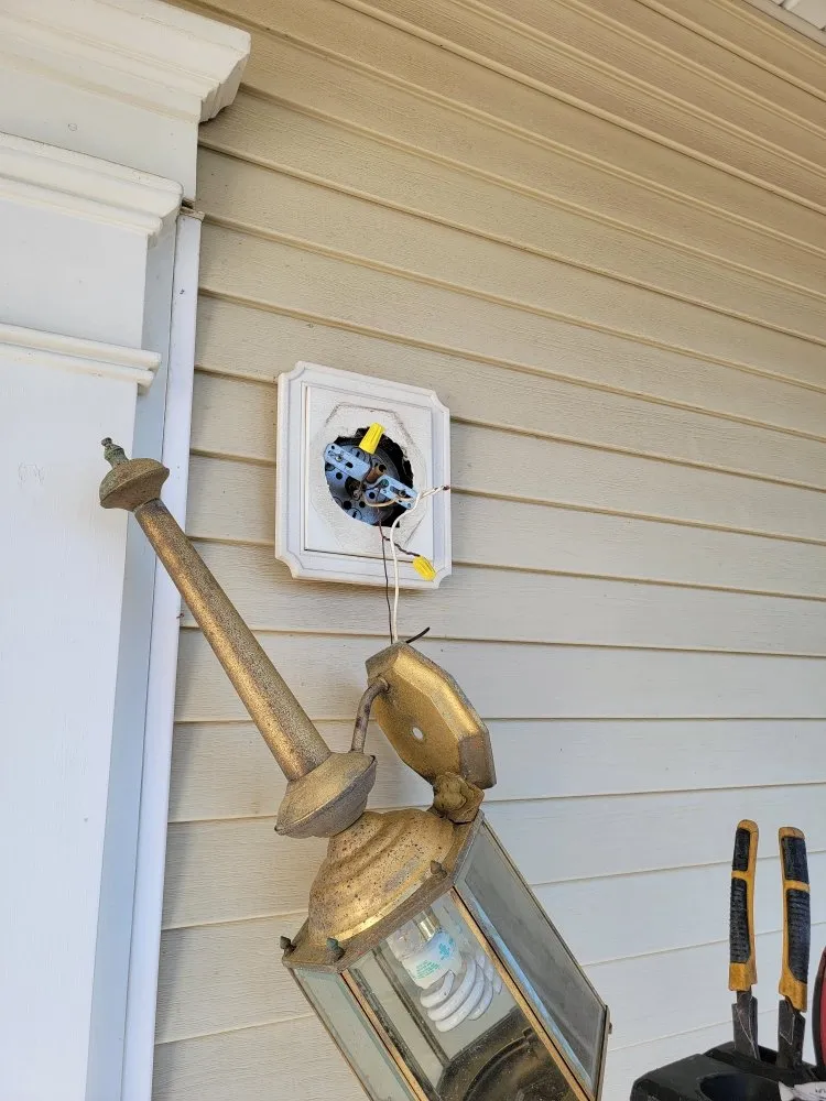 Slide of Ara General Contractors