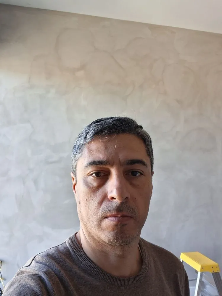 Slide of Ara Handyman