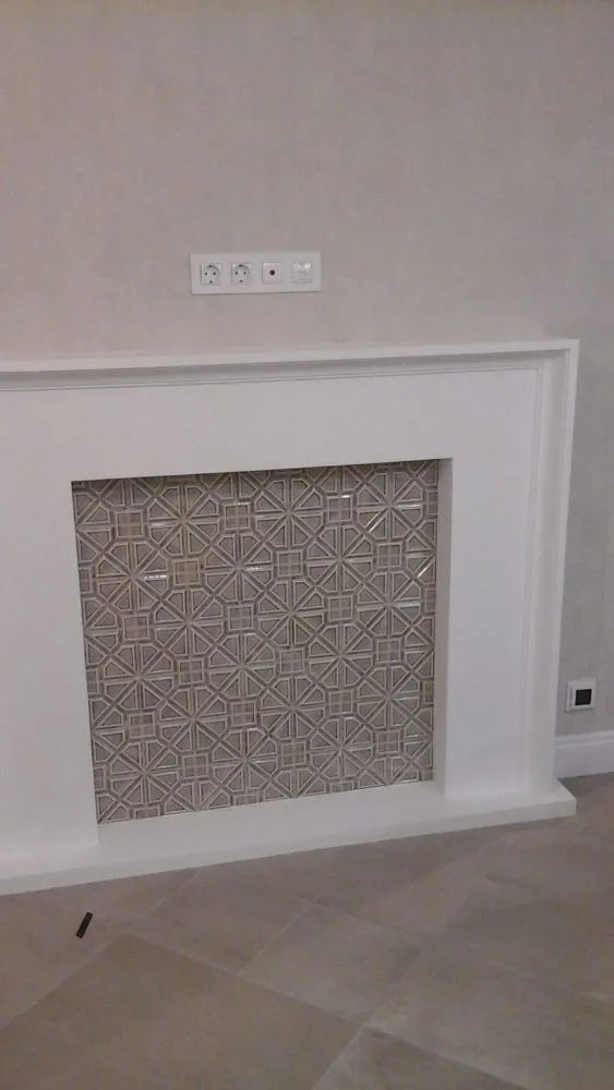 Slide of Ara Handyman