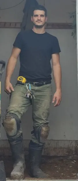 Slide of Arabella Contractors