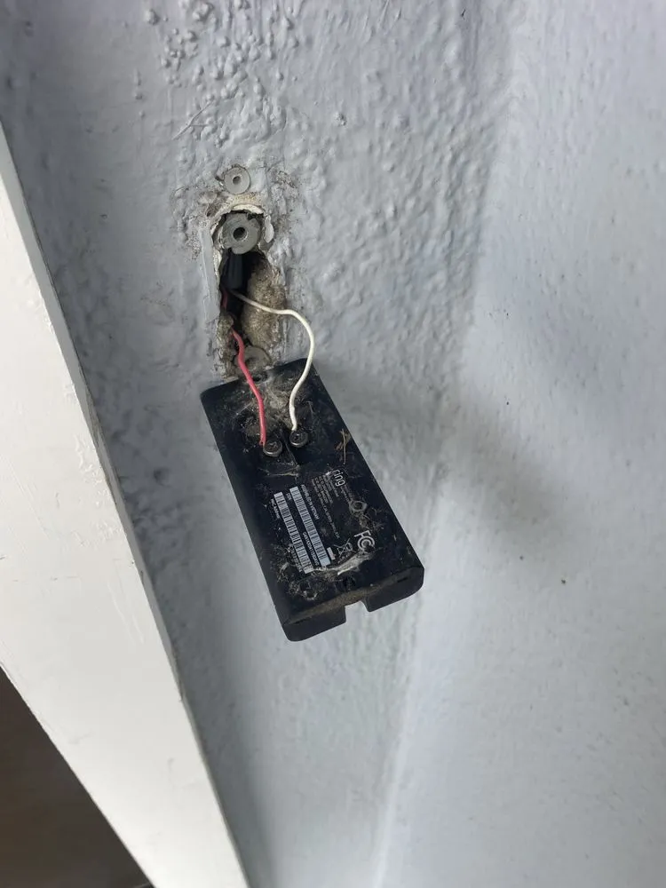 Slide of Ara's Handyman