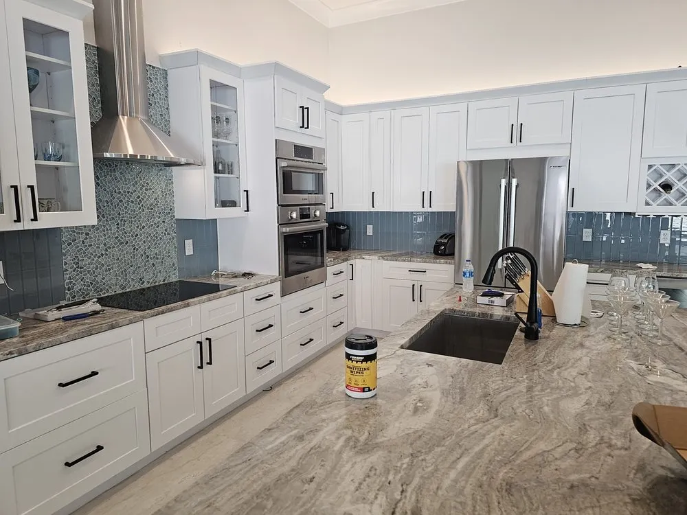 Slide of Ara's Multiservices