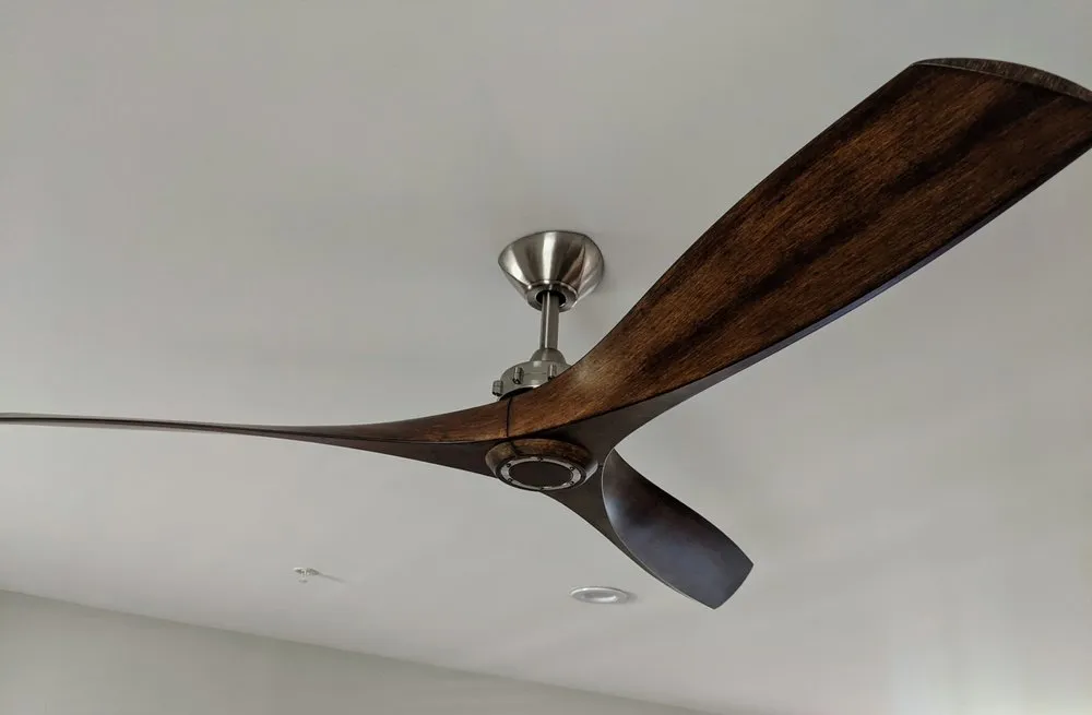 Slide of Aratech Services