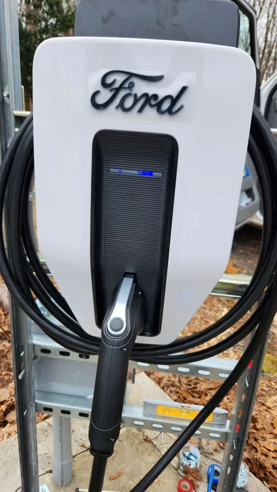 Slide of Aratech Services