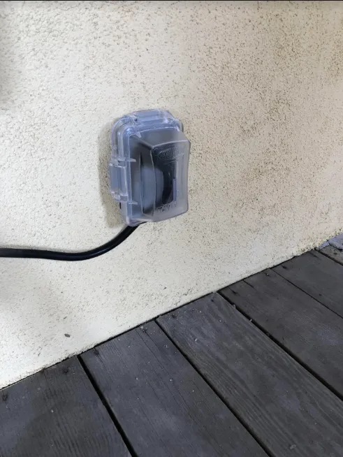 Slide of Araus Electric