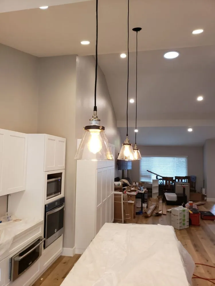 Slide of Araus Electric