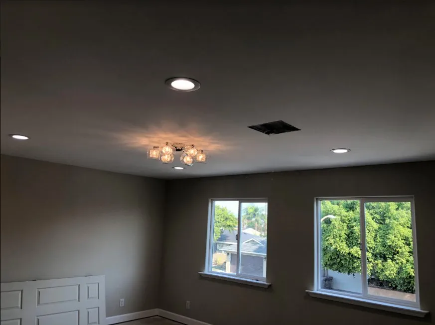 Slide of Araus Electric