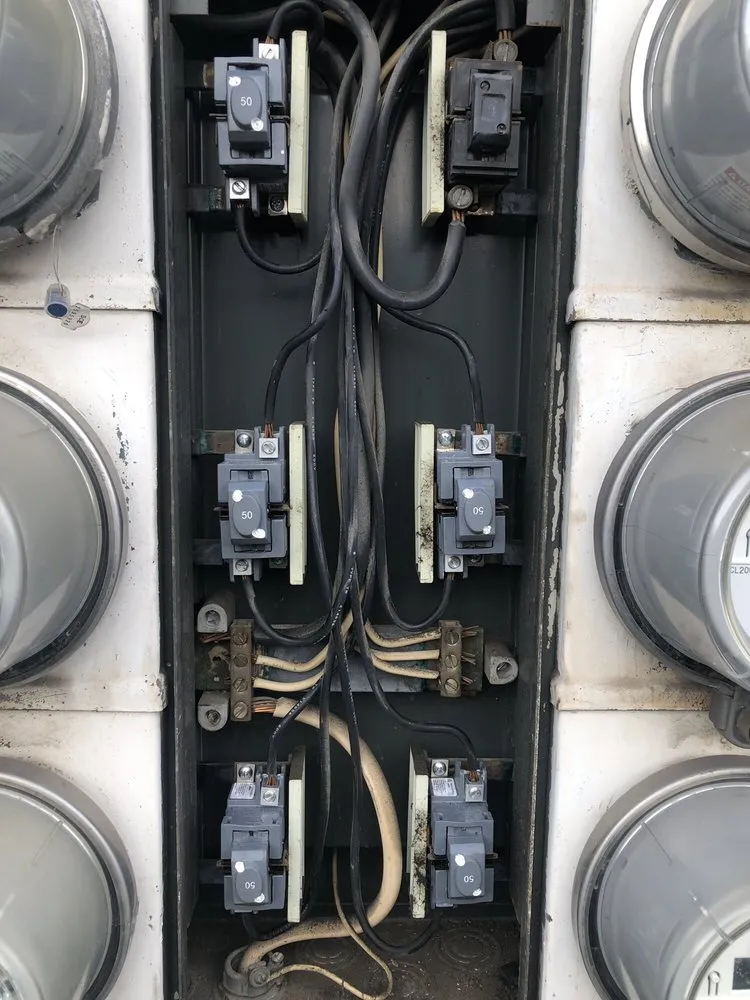 Slide of Araus Electric