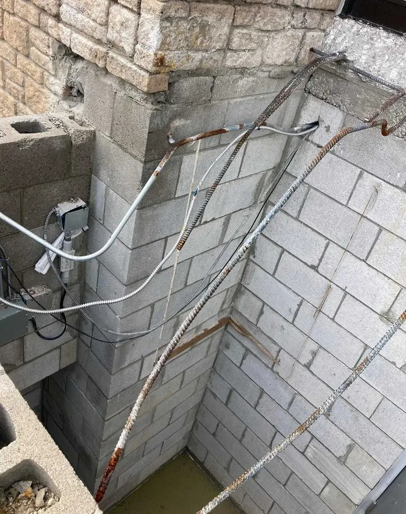 Slide of Arbor Lodge Electric