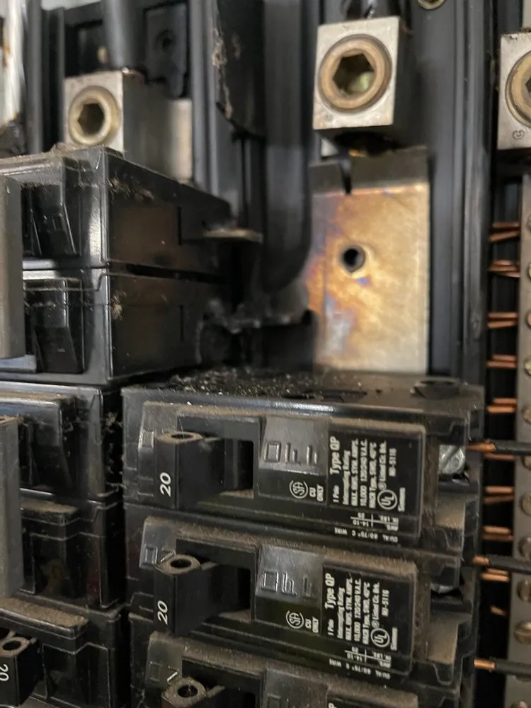 Slide of Arc Detectives