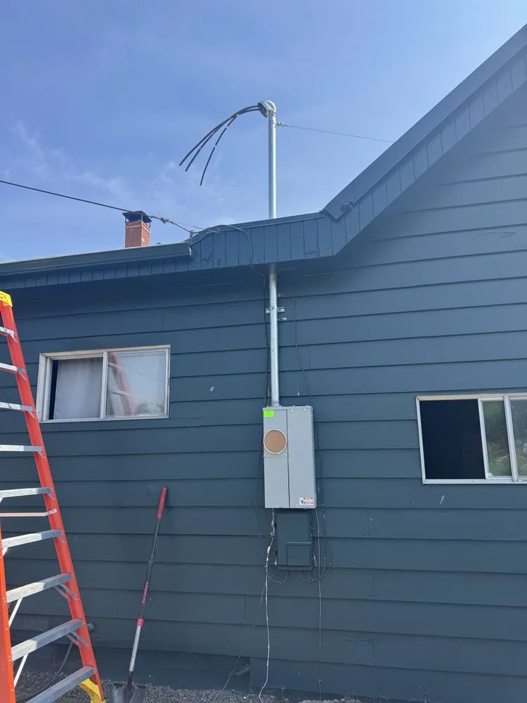 Licensed electrician providing electrical repair in Gates, OR - Arc Electric Group