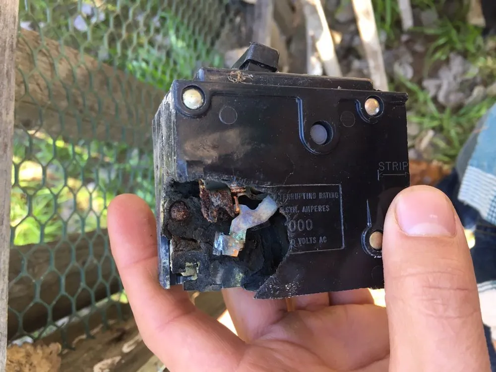 Slide of Arce Electric