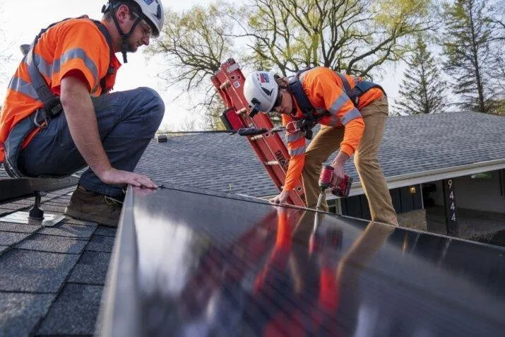 Slide of Arch Electric