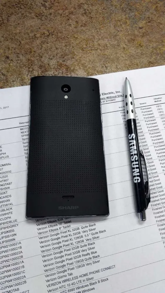 Slide of Area Wireless, Verizon Authorized Retailer