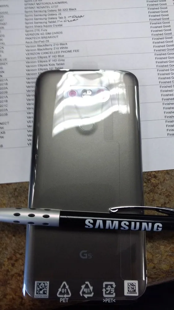 Slide of Area Wireless, Verizon Authorized Retailer