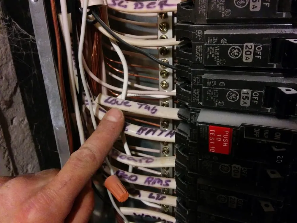 Slide of Argo Electrical Services