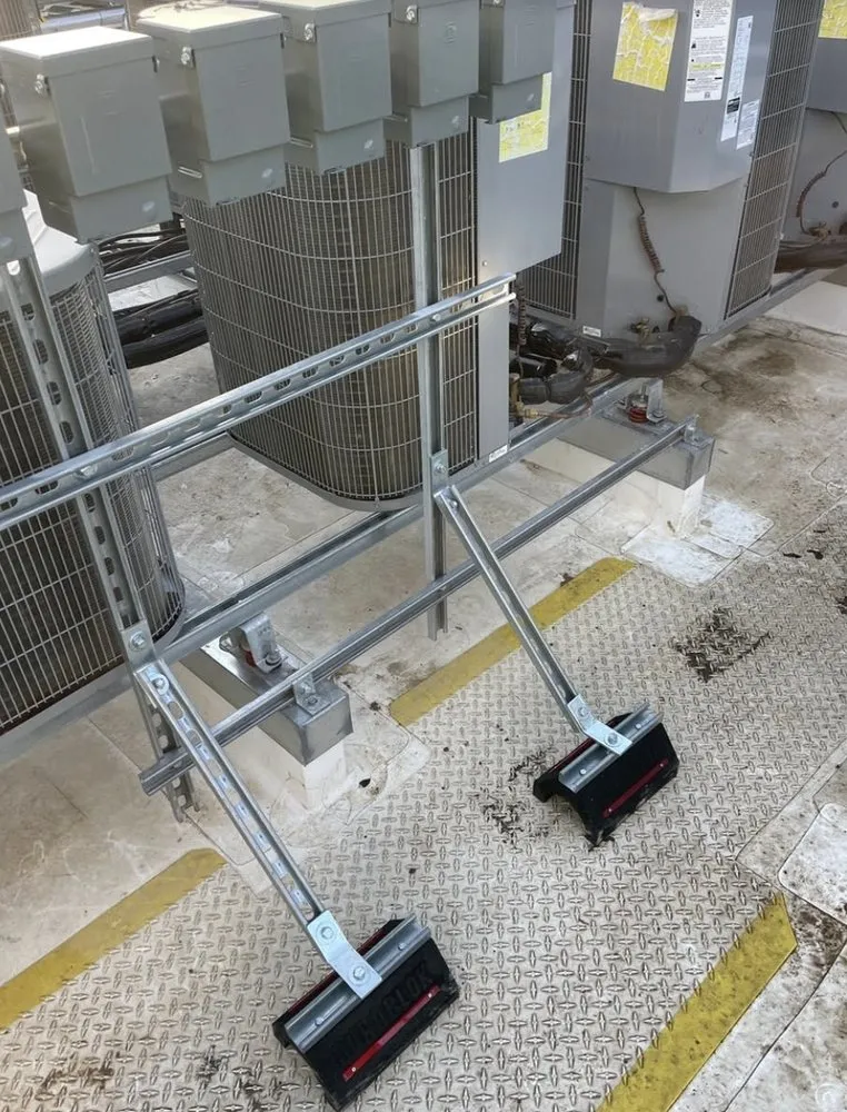 Slide of Aria Handyman