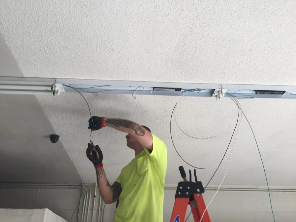 Affordable electrician providing outlet and switch repair in , 