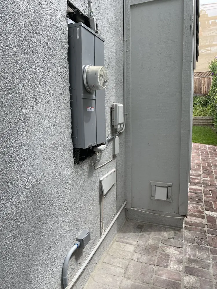 Slide of Ark Electric