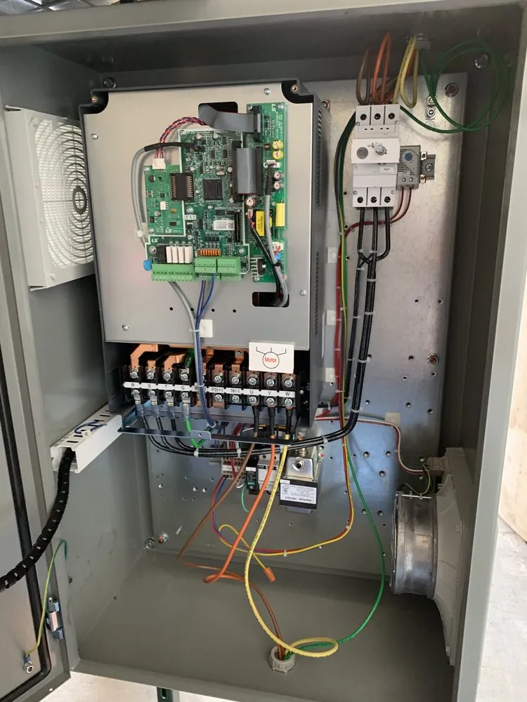 Expert electrician providing circuit breaker repair in , 