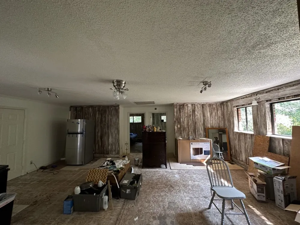 Slide of Armando Electric