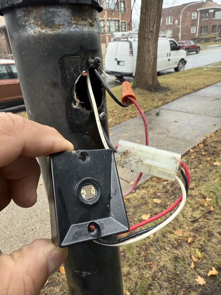 Slide of Armando Electricians